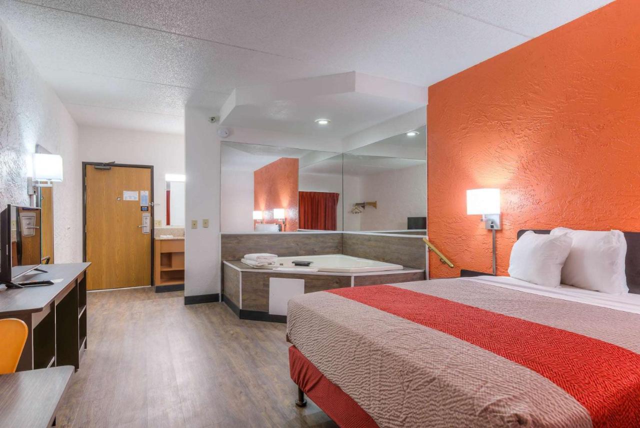 Motel 6-Bridgeview, Il Esterno foto