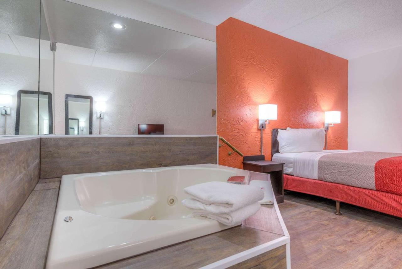Motel 6-Bridgeview, Il Esterno foto